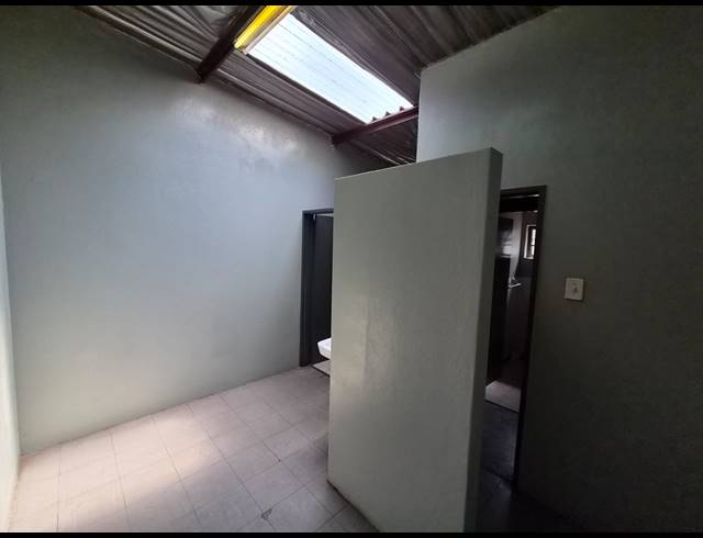 147M² WAREHOUSE TO LET IN WADEVILLE